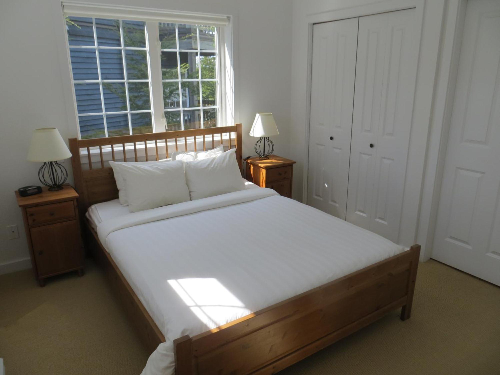 Waters Edge Shoreside Suites Ucluelet Rum bild